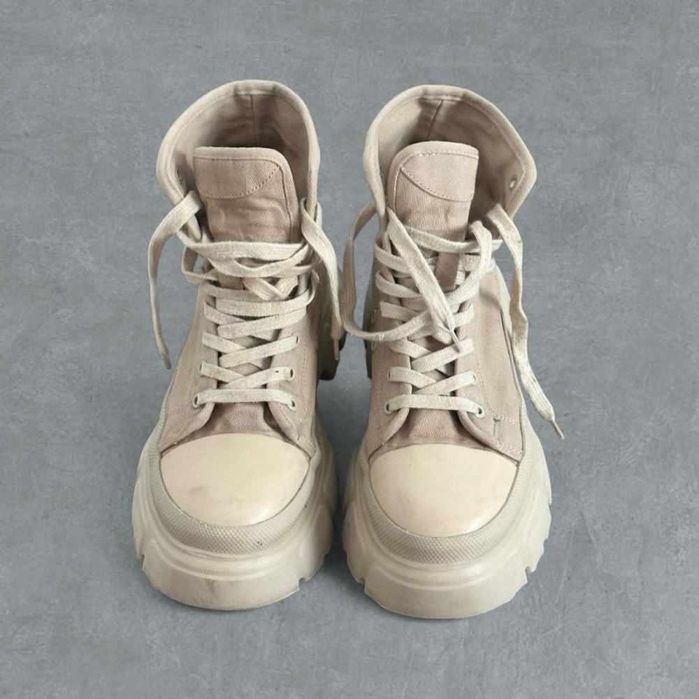 Women's High-Top Sneakers in Cream